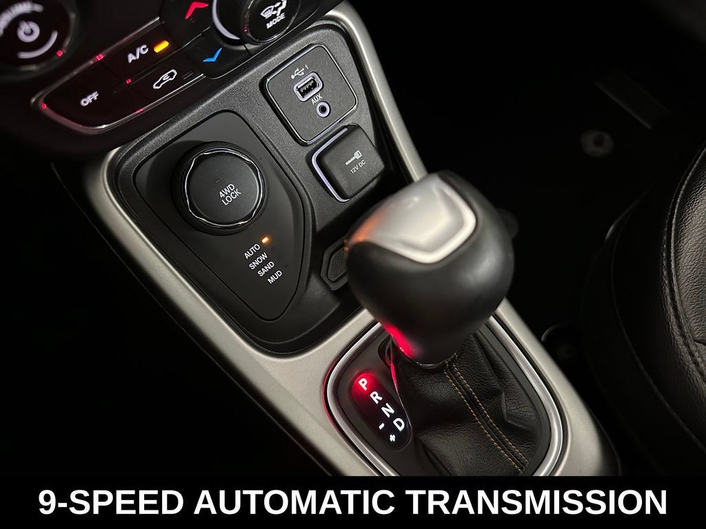 Used 2020 Jeep Compass Latitude AWD/4WD image 21