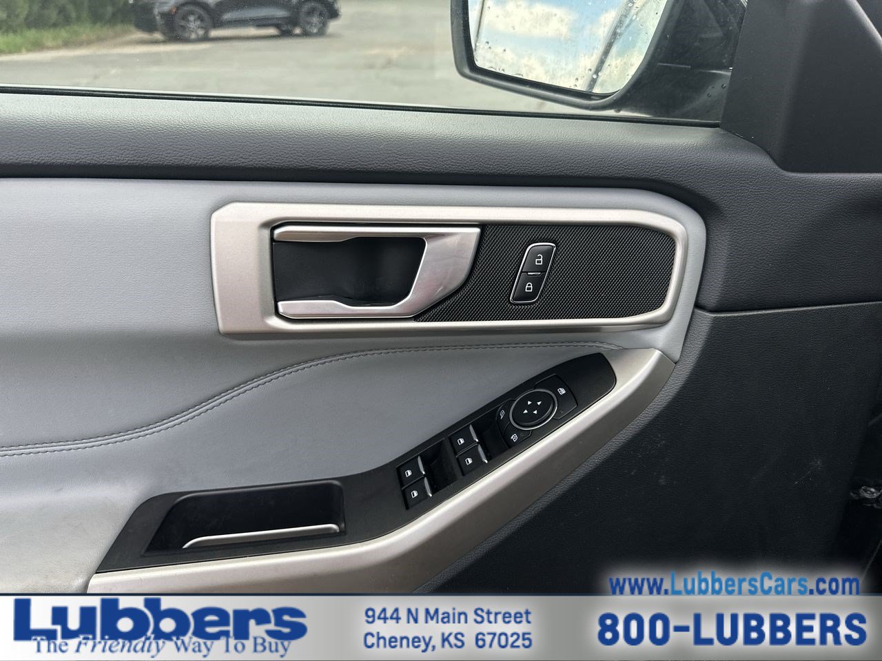 Used 2023 Ford Explorer XLT w/ Equipment Group 202A AWD/4WD image 13