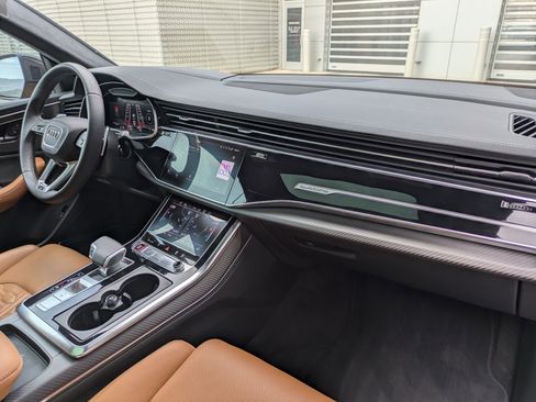 Certified 2024 Audi RS Q8 AWD/4WD image 29