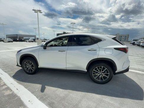 Certified 2025 Lexus NX 250 FWD w/ Towing Package (2000 Lbs) image 5
