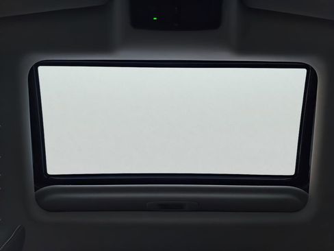 Used 2023 Nissan Altima 2.5 SV w/ SV Premium Package image 31