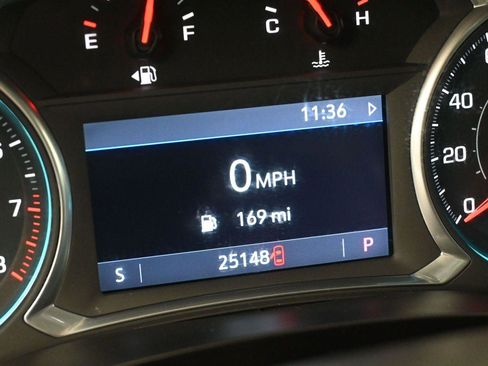 Used 2021 Chevrolet Traverse LT AWD/4WD image 3