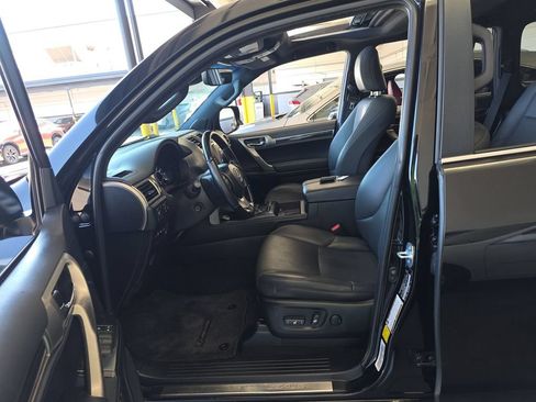 Used 2021 Lexus GX 460 Premium w/ Premium Package AWD/4WD image 3