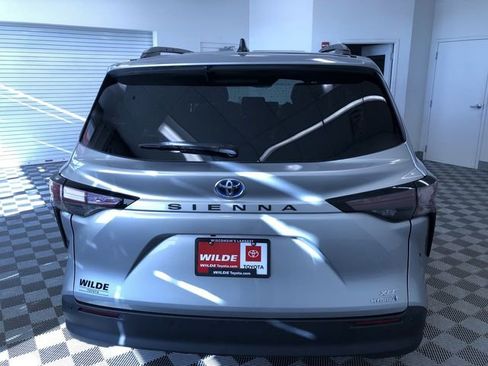 Certified 2024 Toyota Sienna XLE image 13