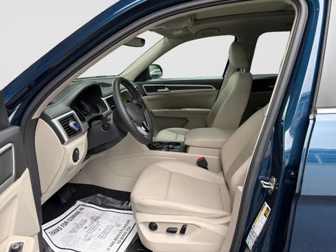 Used 2021 Volkswagen Atlas SE w/ Panoramic Sunroof Package AWD/4WD image 12