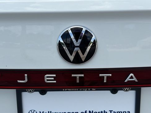 Used 2025 Volkswagen Jetta S FWD image 11