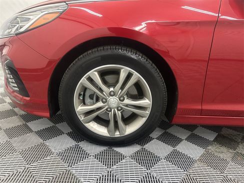 Used 2019 Hyundai Sonata Limited image 13