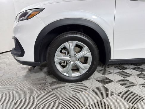 Certified 2024 Honda HR-V LX image 12