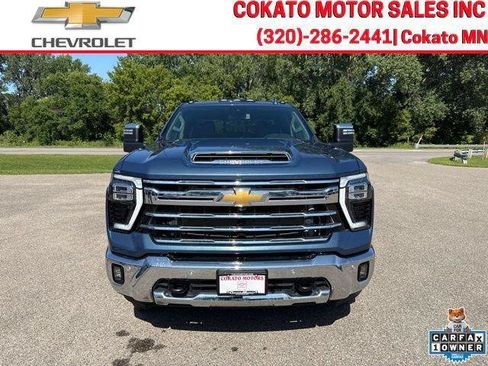 Used 2025 Chevrolet Silverado 3500 LTZ w/ LTZ Convenience Package AWD/4WD image 2