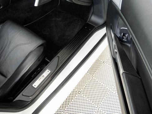 Used 2011 Aston Martin DBS Volante RWD image 19