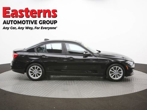 Used 2017 BMW 320i xDrive Sedan AWD/4WD image 46
