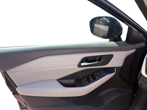 New 2026 Nissan Rogue Dark Armor AWD/4WD image 17