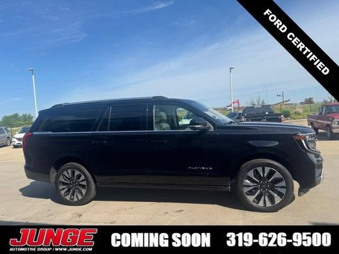 Certified 2025 Ford Expedition Max Platinum w/ Driver's Package AWD/4WD image 4