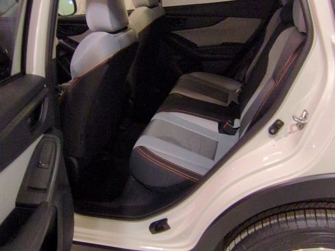 Used 2023 Subaru Crosstrek 2.0i Premium AWD/4WD image 14