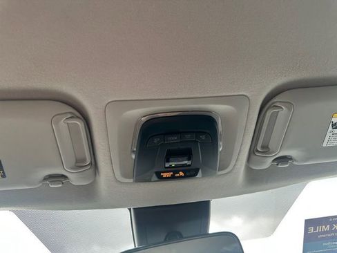 Used 2022 Toyota Corolla Cross LE image 21