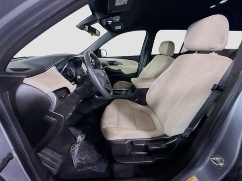 Used 2023 Chevrolet Traverse LS image 22