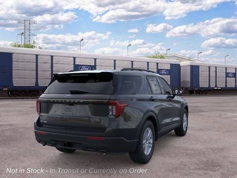 New 2026 Ford Explorer Active RWD image 8