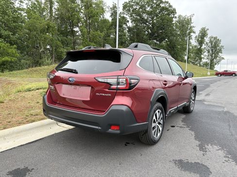 Certified 2024 Subaru Outback Premium AWD/4WD image 11