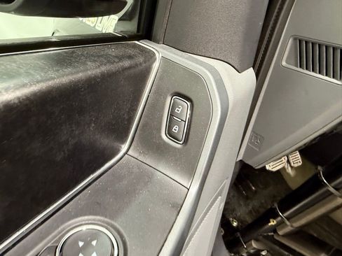 Used 2022 Ford F150 XLT w/ Equipment Group 301A Mid image 17