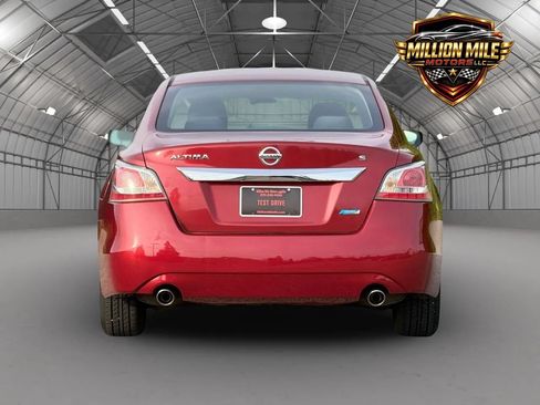 Used 2014 Nissan Altima 2.5 S FWD image 4