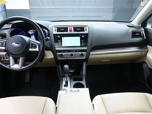 Used 2016 Subaru Outback 3.6R Limited image 9
