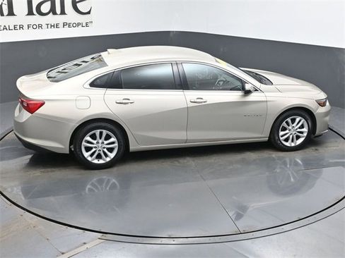 Used 2016 Chevrolet Malibu LT image 36