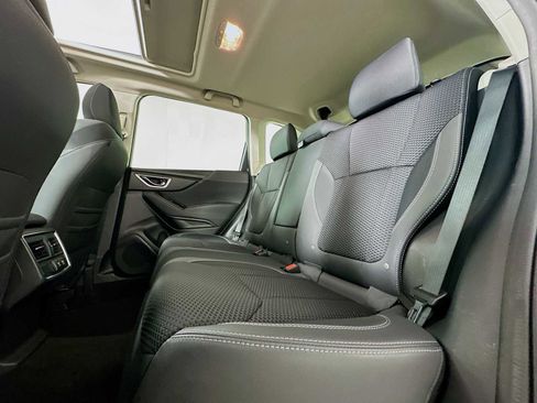 Used 2020 Subaru Forester Premium image 22