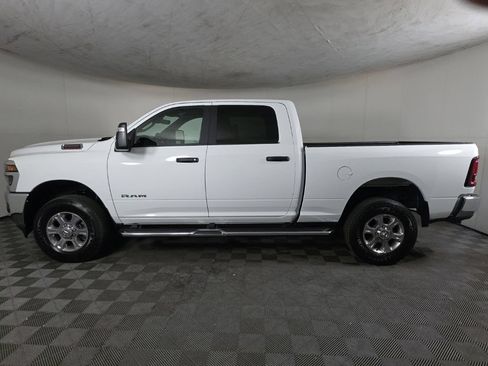 Certified 2026 RAM 2500 Big Horn AWD/4WD image 9