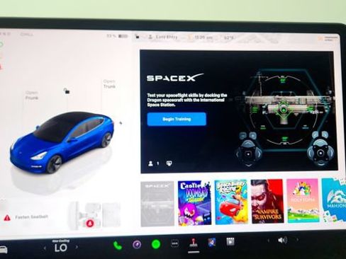 Used 2023 Tesla Model 3 Standard Range RWD image 64