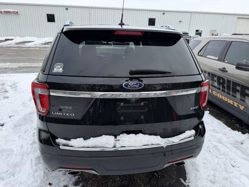 Used 2018 Ford Explorer Limited image 8