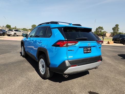 Used 2021 Toyota RAV4 Adventure AWD/4WD image 4