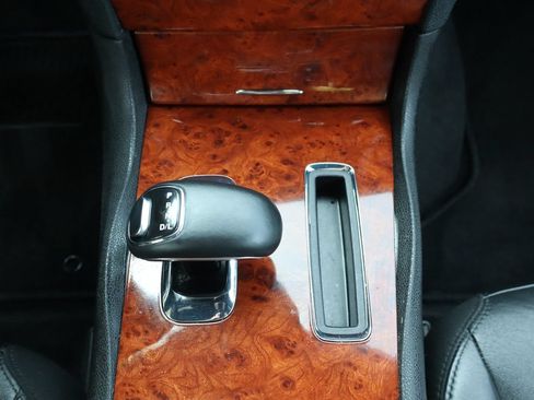 Used 2013 Chrysler 300 AWD w/ Driver Convenience Group image 35
