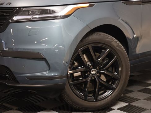 Used 2026 Land Rover Range Rover Velar S image 3