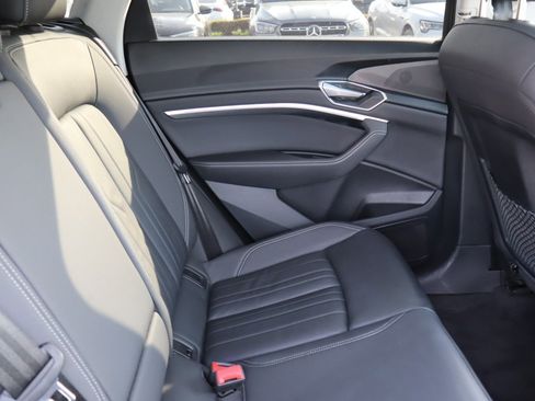 Used 2021 Audi e-tron Premium w/ Convenience Plus Package image 16