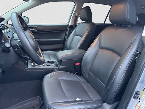 Used 2019 Subaru Outback 2.5i Limited image 10