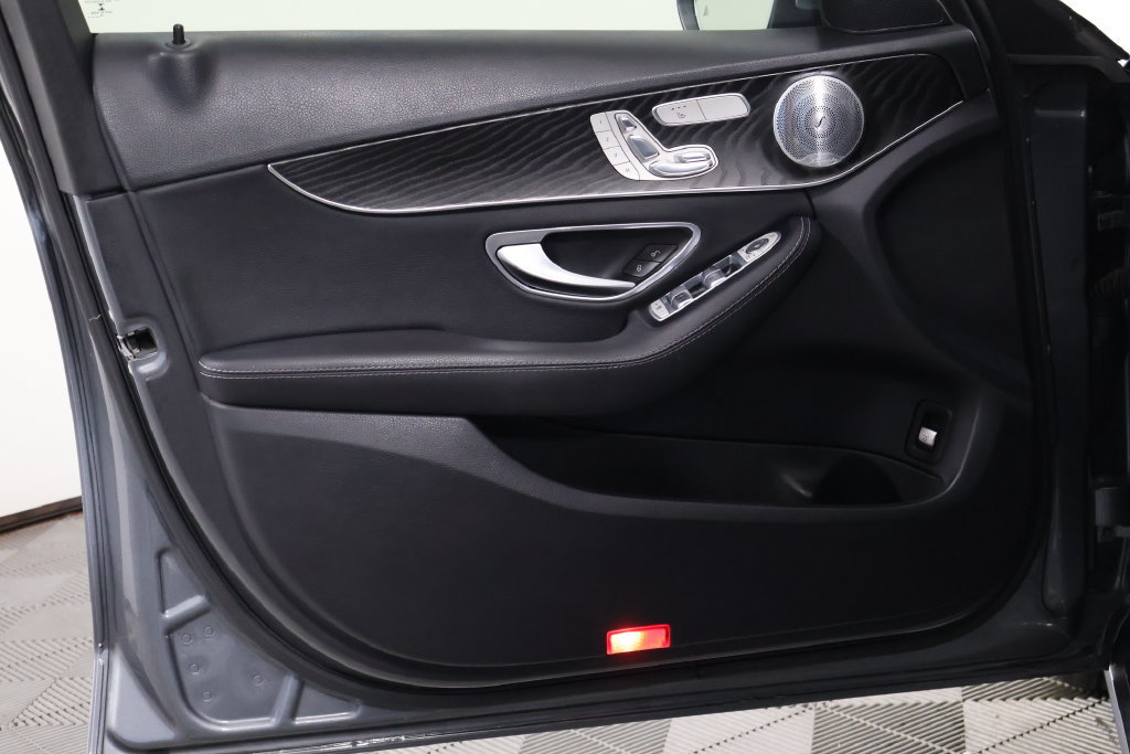 Used 2017 Mercedes-Benz C 300 Sedan image 12
