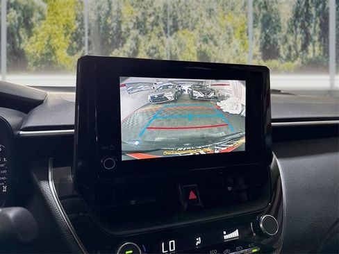 Used 2025 Toyota Corolla LE FWD image 25