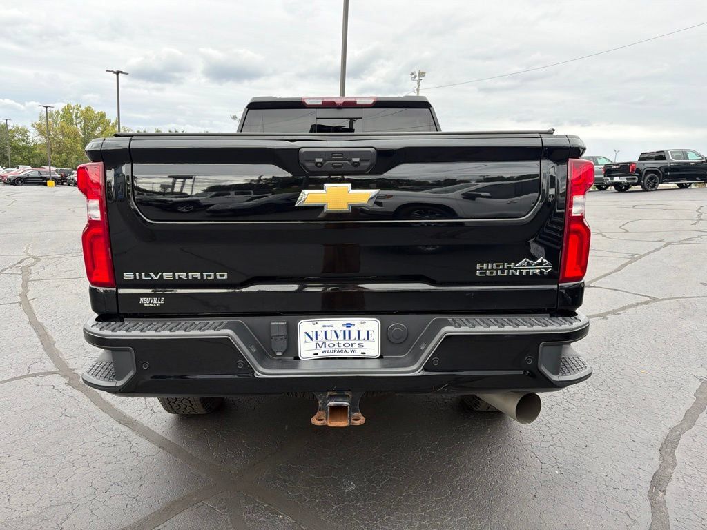 Certified 2023 Chevrolet Silverado 2500 High Country AWD/4WD image 4