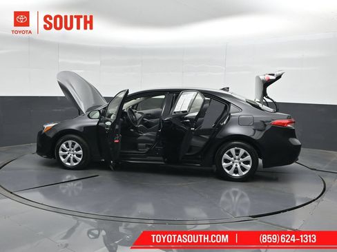 Used 2026 Toyota Corolla LE FWD image 54
