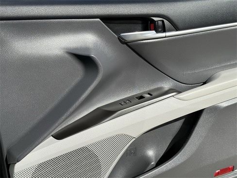 Used 2024 Toyota Camry LE image 27