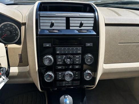 Used 2011 Ford Escape Limited w/ 302A Rapid Spec Order Code FWD image 14