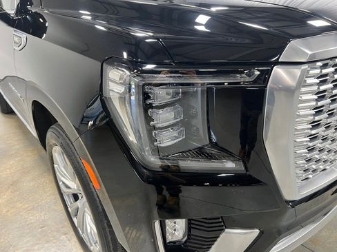 Used 2023 GMC Yukon Denali w/ LPO, Floor Liner Package image 10