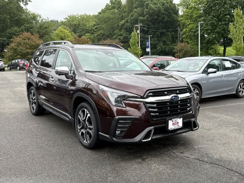 Used 2023 Subaru Ascent Touring AWD/4WD image 7