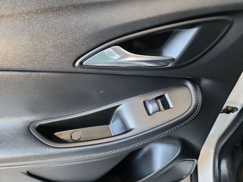 Used 2021 Buick Encore GX Select FWD image 36