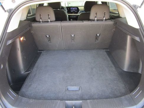 Used 2025 Chevrolet Trax LS FWD image 15