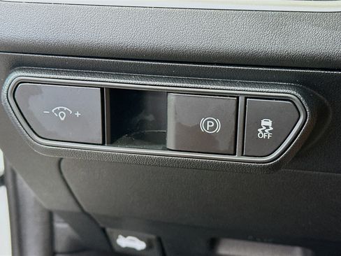 Used 2025 Kia K4 FWD image 17