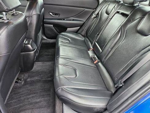 Used 2024 Hyundai Elantra Limited FWD image 14