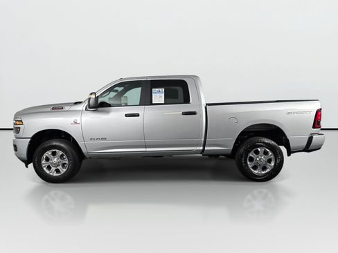 New 2026 RAM 2500 Big Horn AWD/4WD image 8