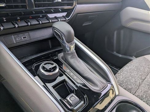 Certified 2024 Chevrolet Colorado ZR2 w/ Safety Package image 11