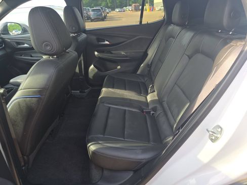 Used 2025 Buick Envista Sport Touring w/ Advanced Safety Package FWD image 15